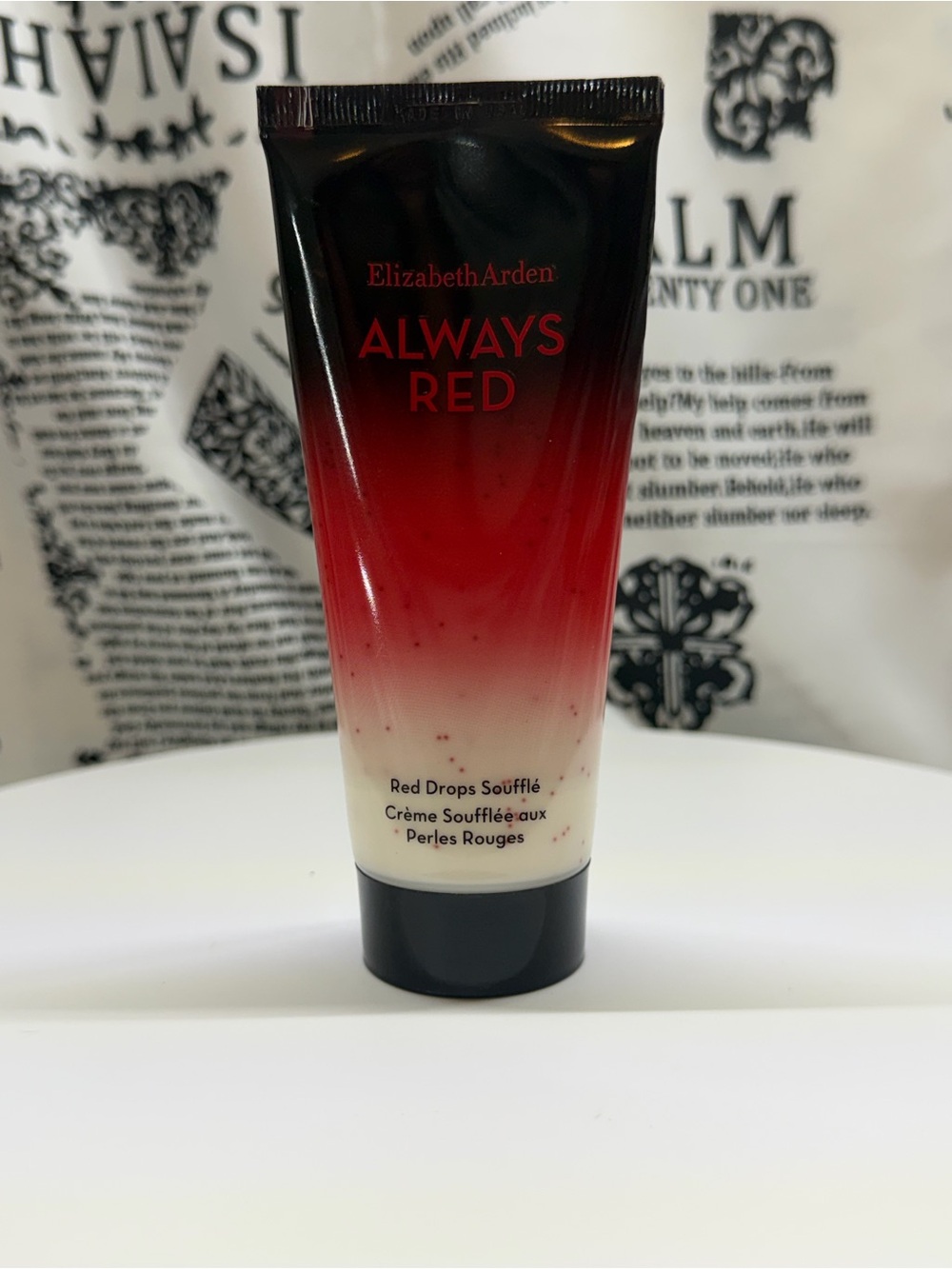 Elizabeth Arden ALWAYS RED Red Drops Soufflé
